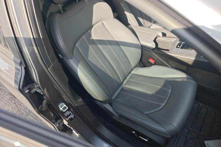 Used GAC Trumpchi EMPOW 2024 270T DCT Yingbao R-Style Edition
