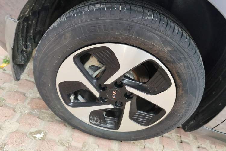 Used JAC Yiwei 3 2023 405km Lite Right Rear Wheel Hub