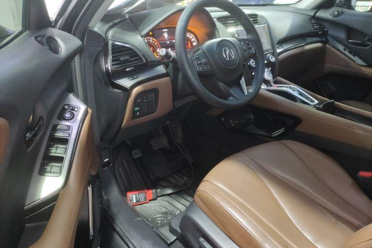 Used Acura CDX 2016 1.5T Two-Wheel Drive Deluxe Edition
