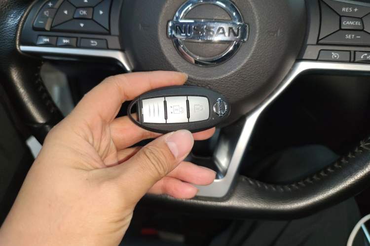 Used Nissan X-Trail 2022 2.0L Two-Wheel Drive Smart Connect Premium Edition