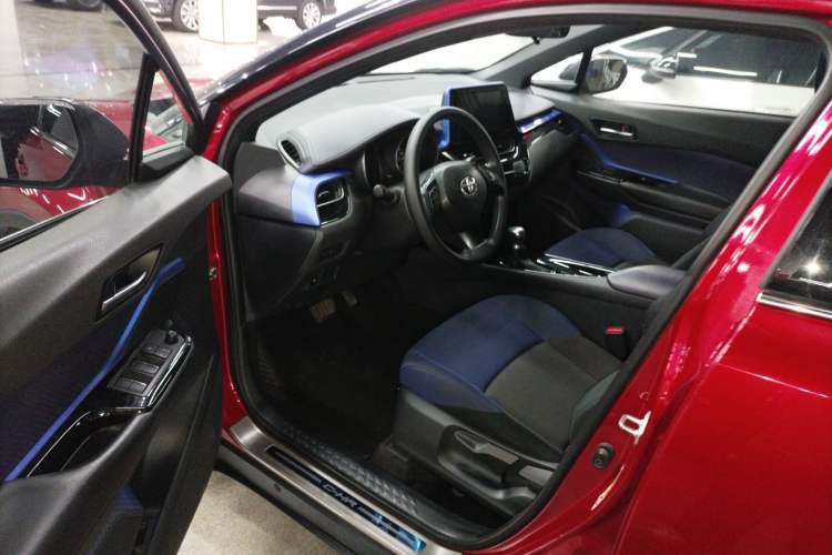 Used Toyota C-HR 2020 2.0L Leading Edition Driver Seat
