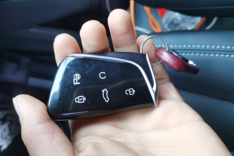 Used Dongfeng Aeolus L7 New Energy 2025 518 Comfort Edition Vehicle Key