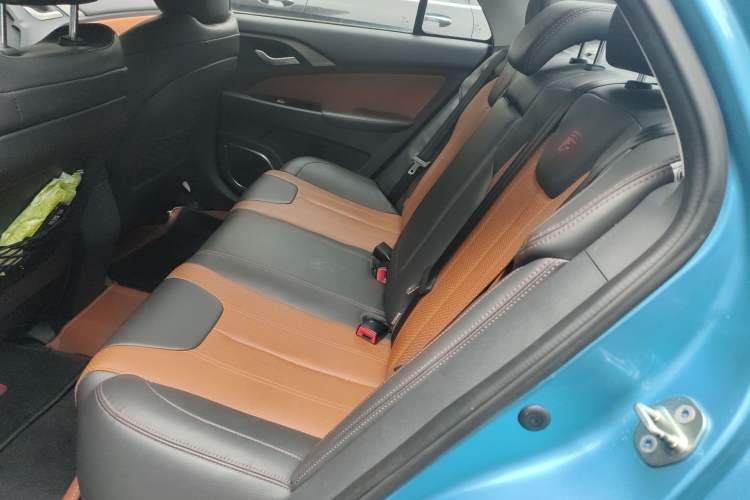 Used BYD Qin New Energy 2015 1.5T Dual-Crown Flagship Edition Left Rear Seat