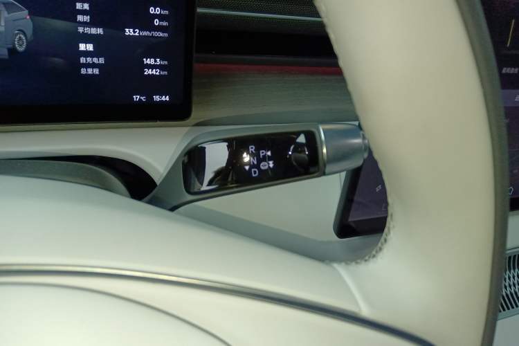 Used XPeng X9 2025 Starship Edition