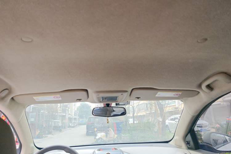 Used Chevrolet Aveo Sonic 2011 Sedan 1.4L MT SL
