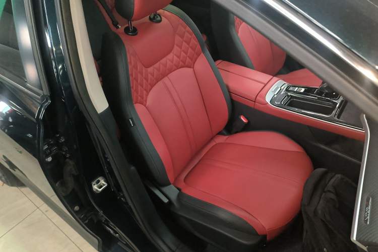 Used Dongfeng Aeolus Yixuan MAX 2021 1.5T Ultra-Stylish Trendsetter Edition