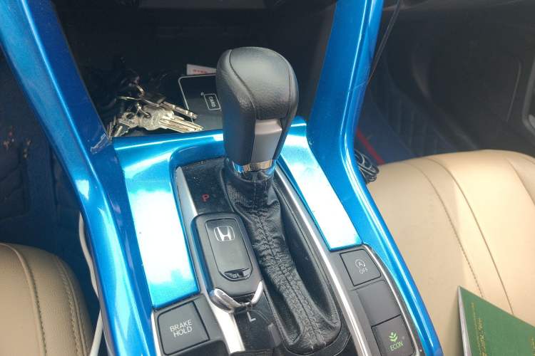 Used Honda Civic 2016 220TURBO CVT Luxury Edition
