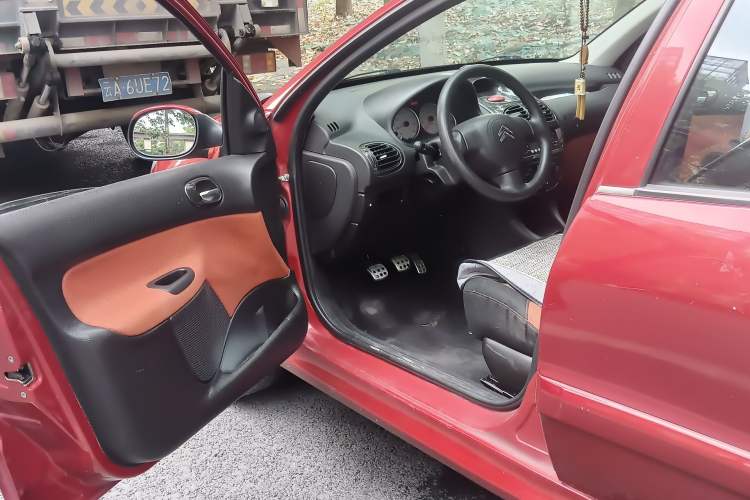 Used Citroen C2 2012 1.4L Manual Sport Model Driver Seat