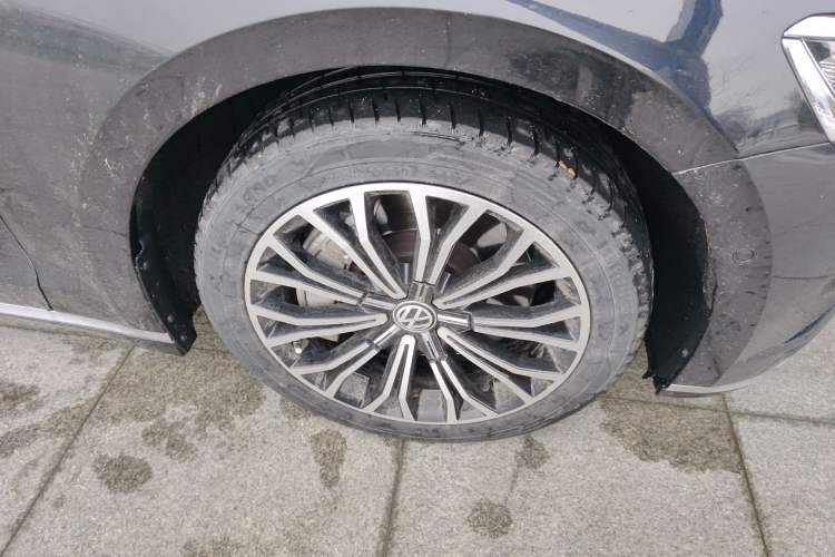 Used Volkswagen Phideon 2018 Revised Version 380TSI Two-Wheel Drive Luxury Flagship Edition