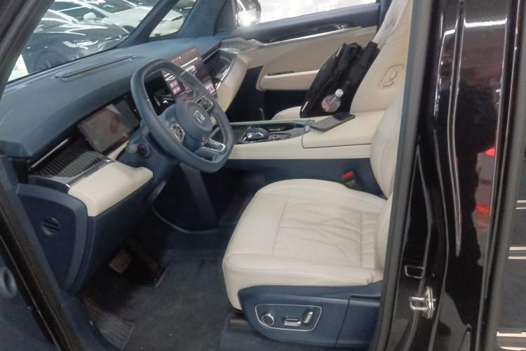 Used Zeekr 009 2024 7-Seater Aisle Version 108 kWh