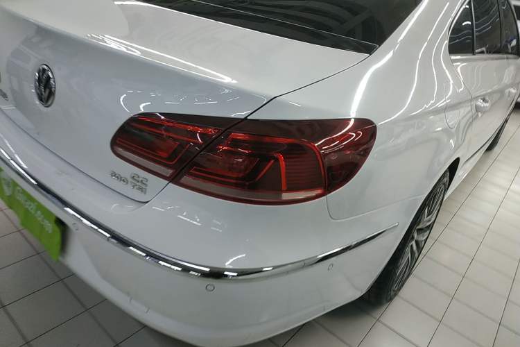 Used Volkswagen FAW-Volkswagen CC 2018 1.8TSI Luxury Model Right Rear Taillight