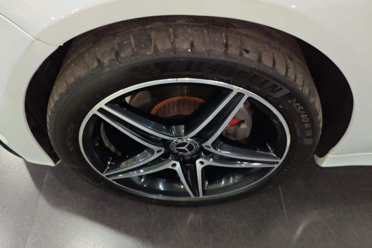 Used Mercedes-Benz C-Class 2017 Facelift C 200 L Sport Edition