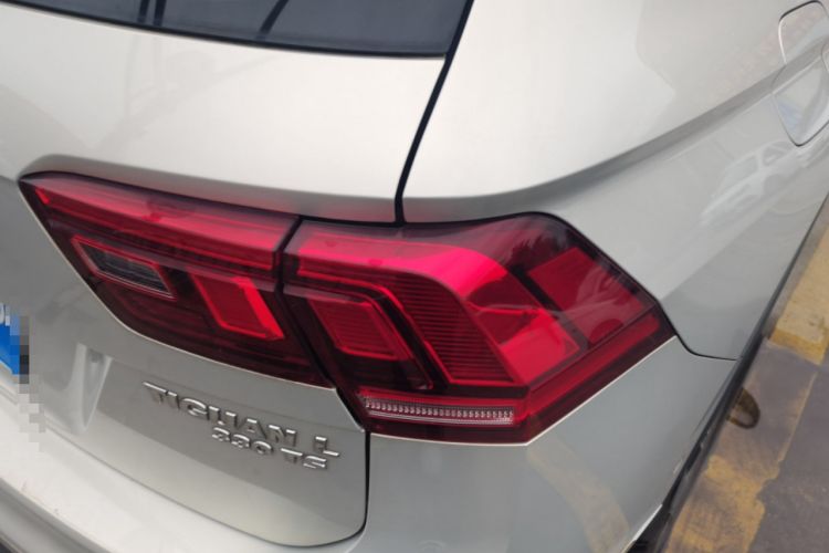 Used Volkswagen Tiguan L 2019 Revised 330TSI Automatic Two-Wheel Drive Smart & Luxury Edition China VI Standard
