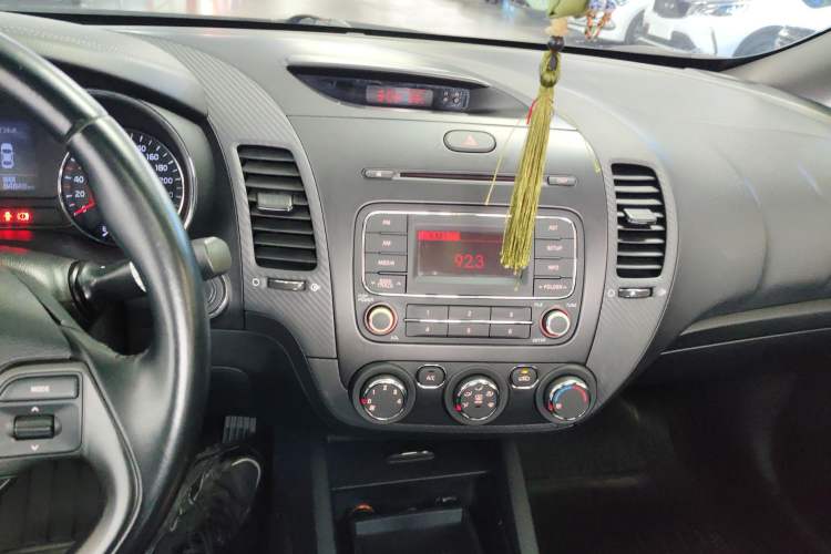 Used Kia K3 2015 1.6L Automatic GLS
