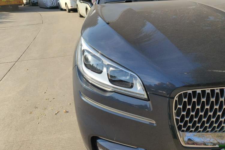 Used Lincoln Aviator 2021 3.0T V6 All-Wheel-Drive Executive Edition
