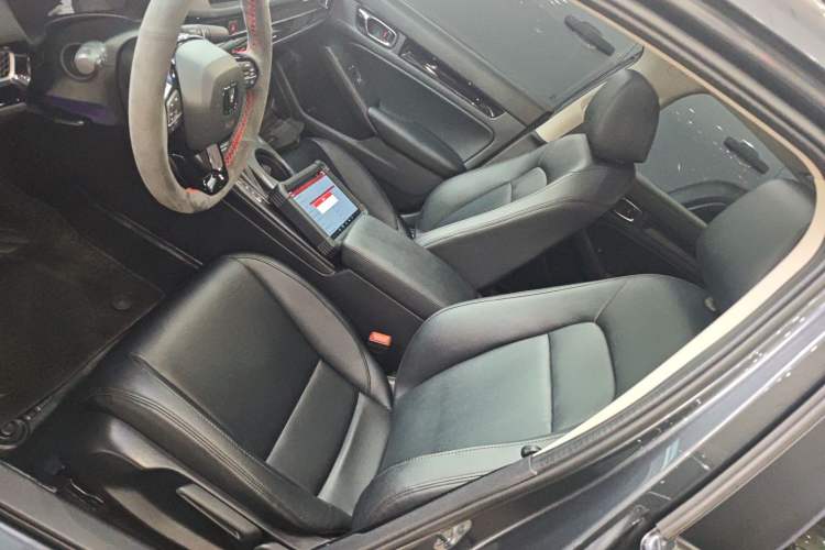 Used Honda Civic 2023 240TURBO CVT Dynamic Edition