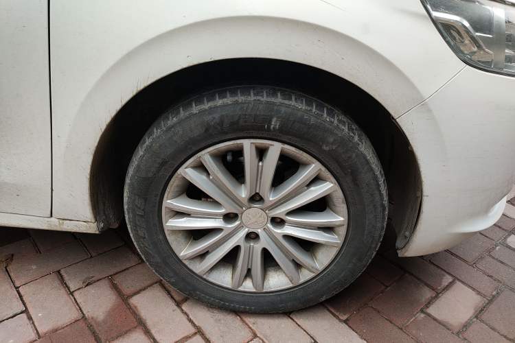 Used Peugeot 301 2014 1.6L Manual Luxury Edition
