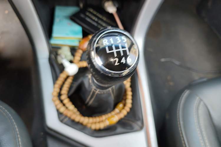 Used Great Wall Wingle 6 2014 2.0T Two-Wheel Drive Elite Version 4D20B Gear Lever