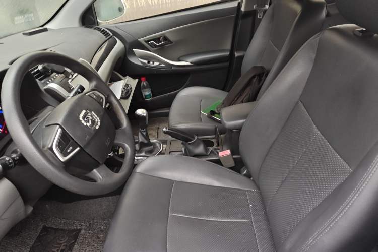 Used Zotye Z300 2014 1.5L Urban Edition Manual Luxury Model
