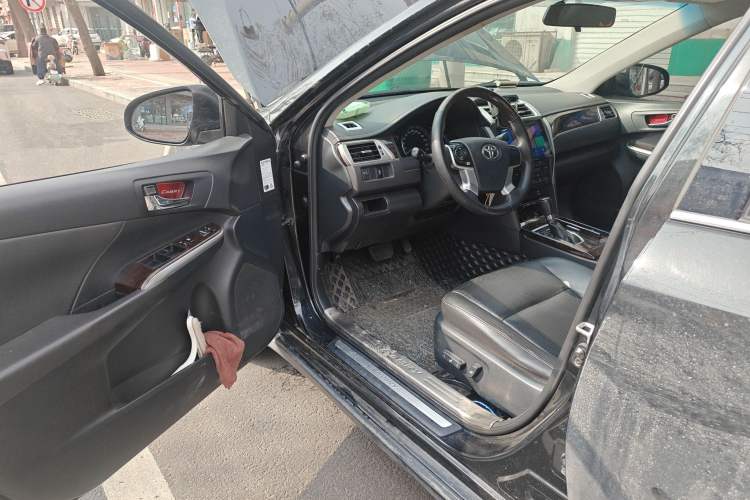 Used Toyota Camry 2016 2.0G 10th Anniversary Leading Edition