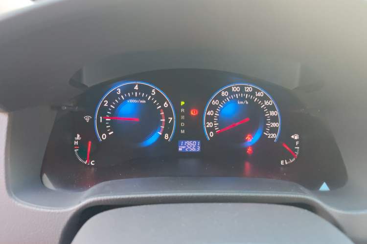 Used Mazda 8 2013 2.5L Ultimate Edition
