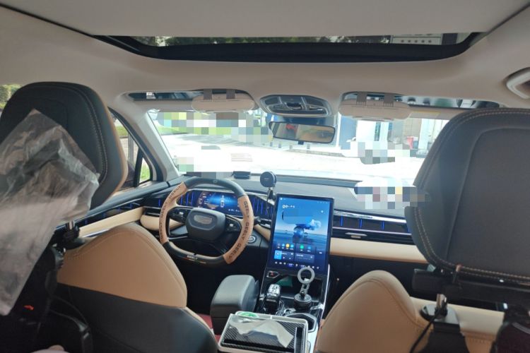 Used Geely Auto FX11 2023 1.5TD DCT Prestige Edition
