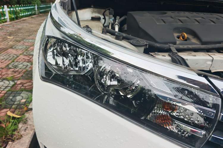 Used Toyota Corolla 2014 1.6L CVT GL Right Front Headlight