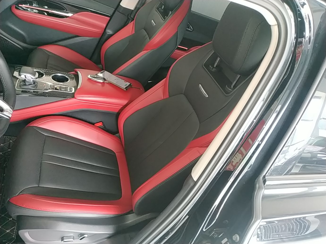 Vordere Reihe im Auto