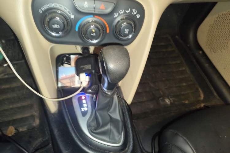 Used Fiat Viaggio 2012 1.4T Automatic Enjoyment Edition
