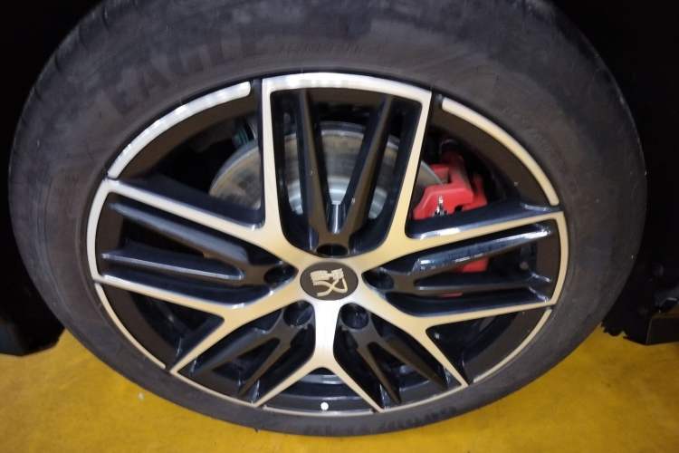 Used BYD Han L 2025 EV Four-Wheel Drive LiDAR Flagship Model
