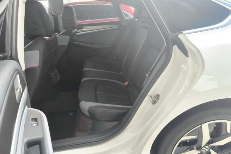 Used Volkswagen Lamando 2024 Lavida L 280TSI DSG Cool & Spicy Edition
