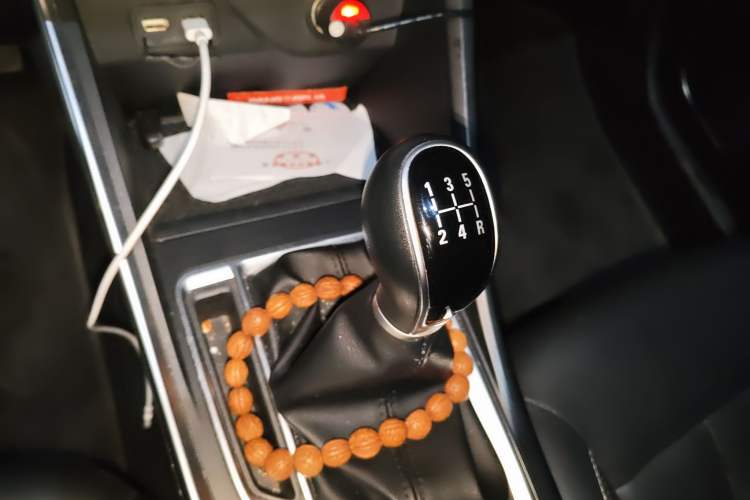 Used Geely Auto Vision X3 2019 Upgraded Model 1.5L Manual Elite Version