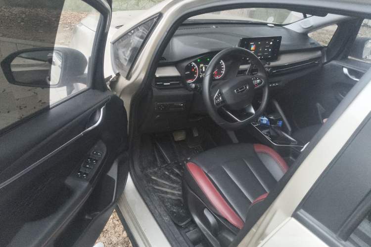 Used Geely Auto Vision X3 2021 PRO 1.5L CVT Deluxe Model