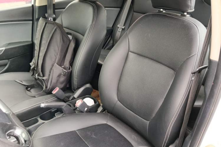 Used Kia K2 2015 Sedan 1.4L Automatic GLS
