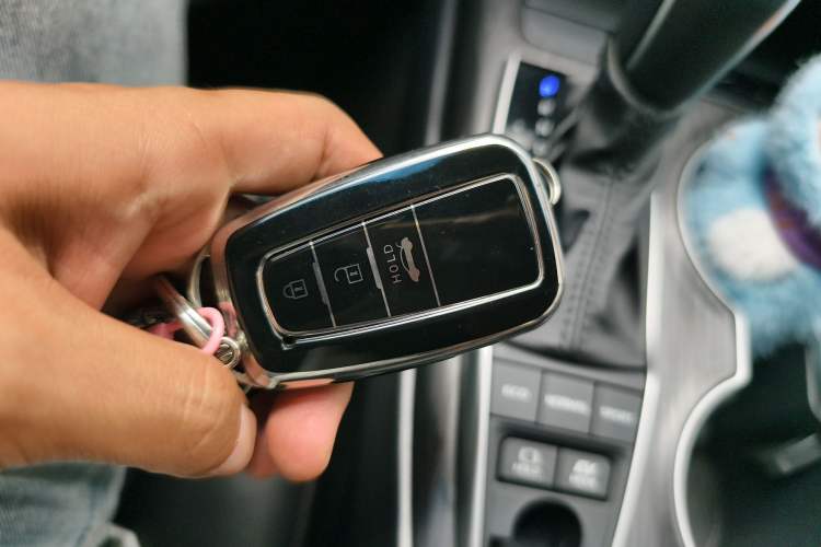 Used Toyota Camry 2021 Dual-Motor 2.5HG Luxury Edition Vehicle Key