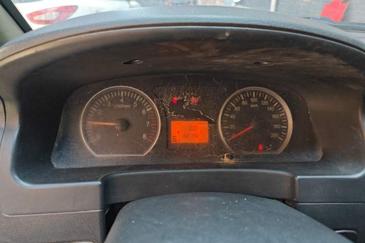 Used FORTHING Lingzhi 2015 V3 1.5L 5-Seater Special Offer Model Instrument Cluster