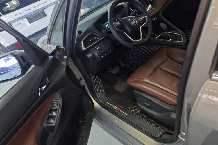 Used Buick GL6 2019 18T 6-Seater Connected Luxury Version China V Standard
