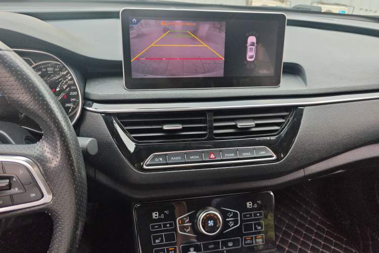 Used Hongqi H5 2019 30TD Smart Connect Dynamic Edition
