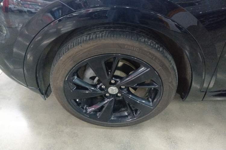 Used Buick Envision 2020 Encore S 652T Two-Wheel Drive Luxury Model Exterior 4