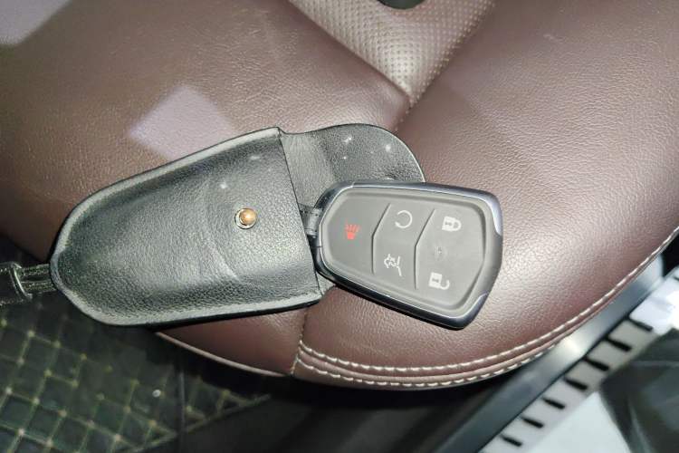 Used Cadillac XT6 2021 2.0T 6-Seater Two-Wheel Drive Luxury Version Vehicle Key