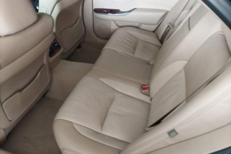 Used Toyota Crown 2012 2.5L Royal Leather Edition
