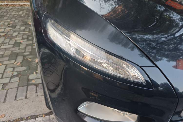 Used Jeep Cherokee 2016 2.0L Superior Edition