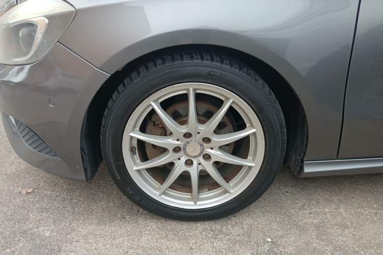 Used Mercedes-Benz A-Class 2013 A 200 Urban Edition Left Front Wheel Hub