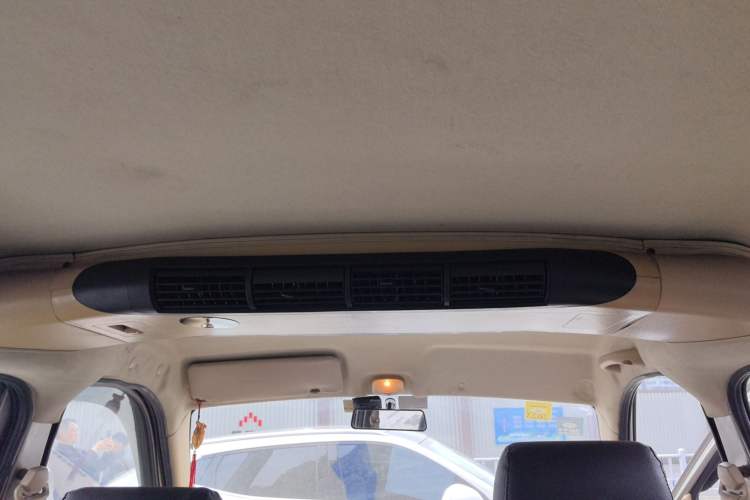 Used Haima Fosida Rongda 2014 1.2L Rio Standard Model HMA GM12-NR Headliner