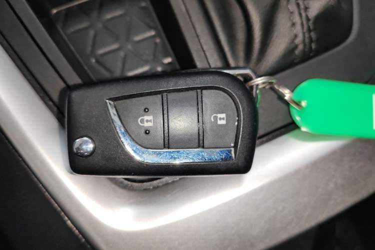 Used Toyota Wildlander 2022 Updated Version 2.0L CVT Two-Wheel Drive Leading Edition Vehicle Key