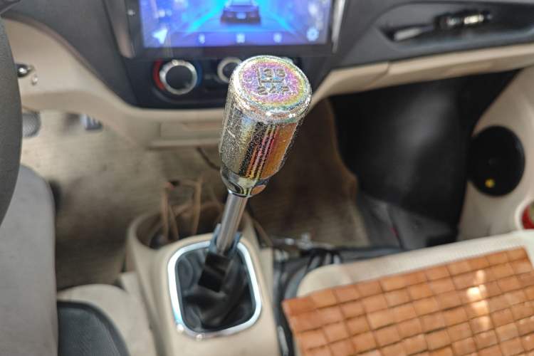 Used CHANGAN KAICHENG Ruixing M80 2014 1.5L Standard Version 4G15S
