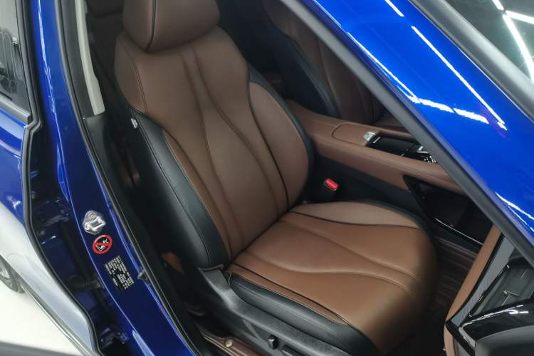 Used Acura CDX 2021 1.5T Two-Wheel Drive Deluxe Edition