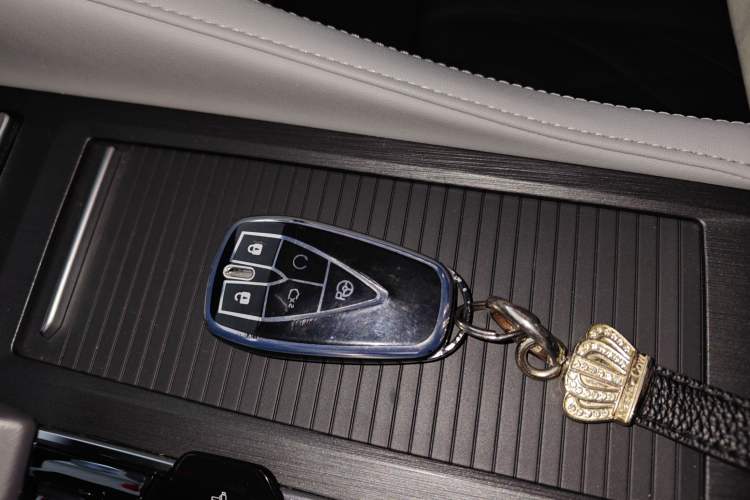 Used Changan CS75 PLUS 2024 3rd Generation Champion Edition 1.5T Intelligent Drive Dynamic Model
