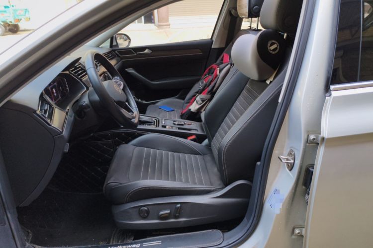 Used Volkswagen Magotan 2020 330TSI DSG Luxury Edition Left Front Seat