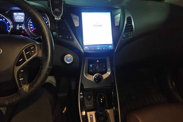 Used Hyundai Elantra (5th Generation / Langdong) 2013 1.6L Automatic Leading Model
